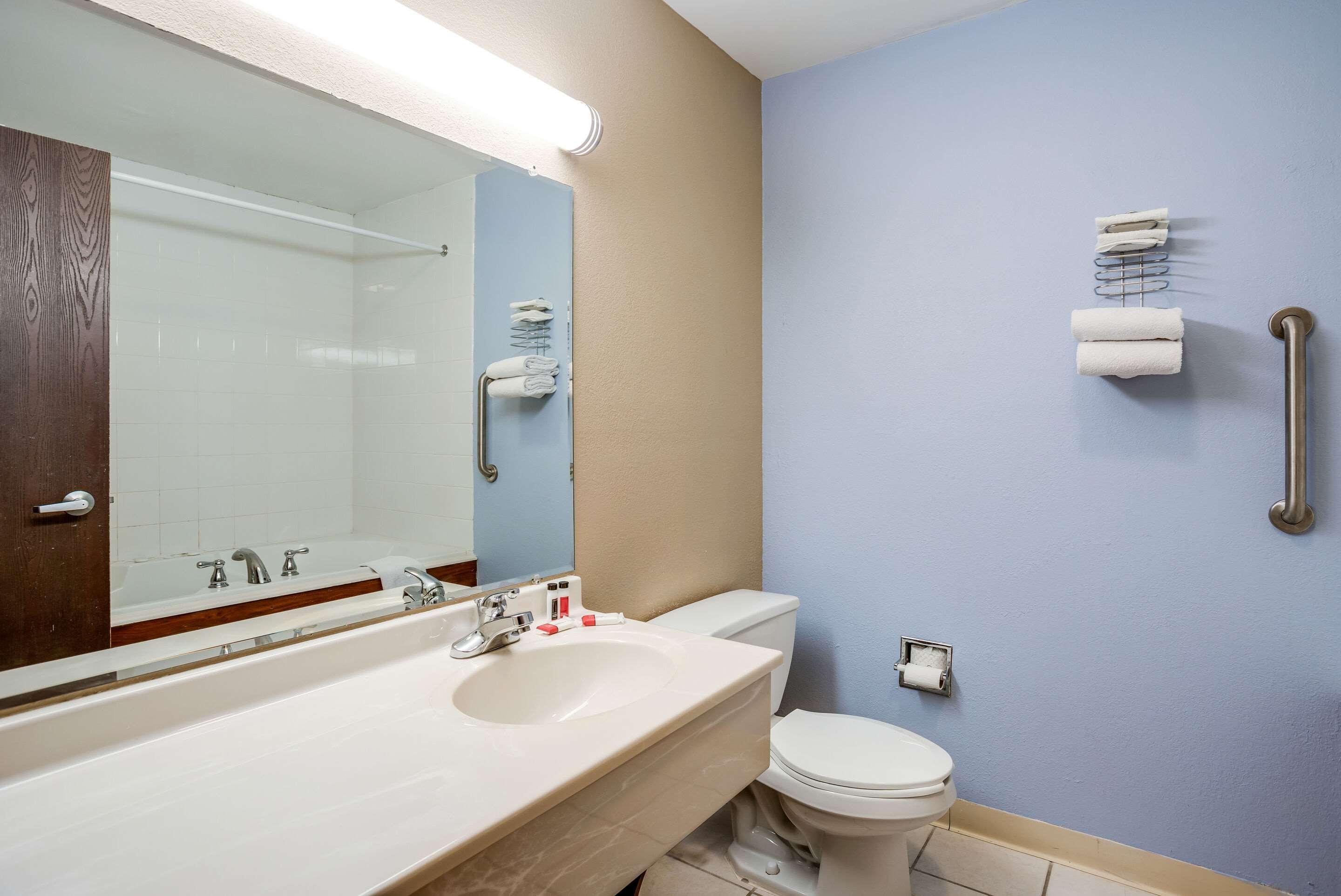 Quality Inn Calvert City - Paducah East Extérieur photo